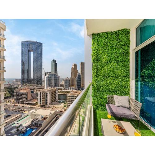 Stunning Newly Furnished Elegant LUX Apartment