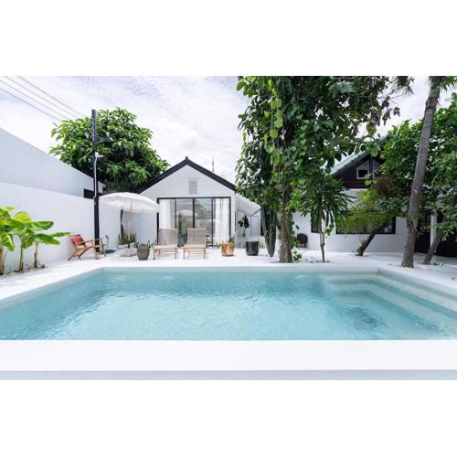 Stunning Pool Villa - In Old Town Chiang Mai Daily Housekeeping