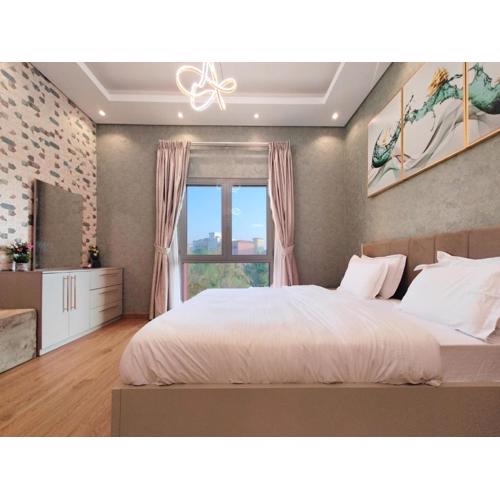 Stunning Studio at Discovery Gardens Building # 77 near Metro Station by Al sarya Holiday Home