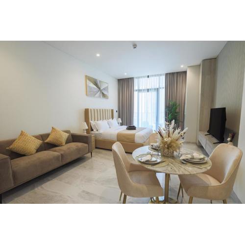 Stunning Studio in Peninsula Five