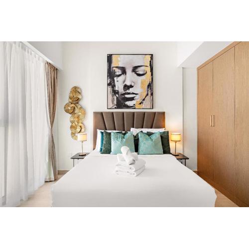 Stunning Studio w Pool & Gym