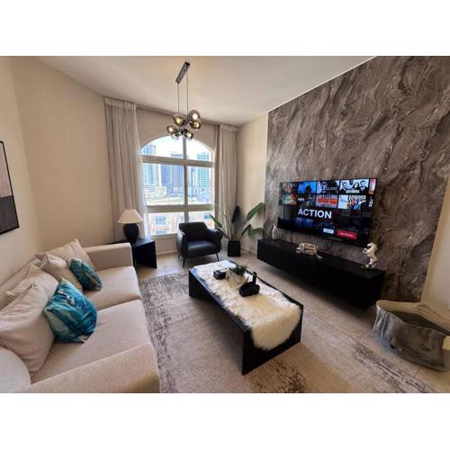 Stylish 1 BDR Apartment in JVC