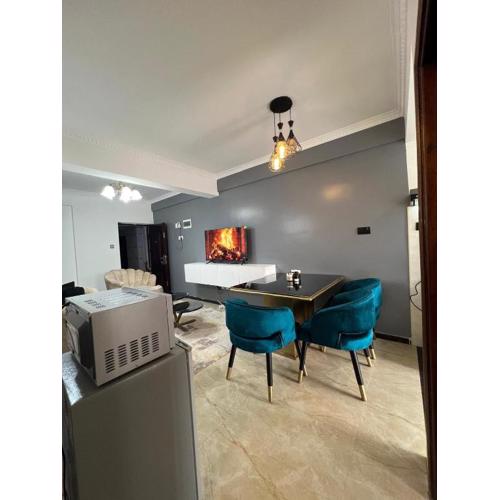Stylish 1 BDRM with Extra Bed, Gym and Parking in Kilimani