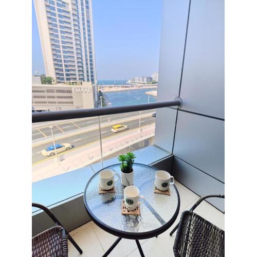 Stylish 1 BR with sea view - Sunset view