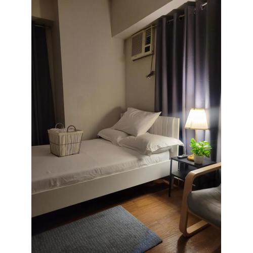 Stylish 1BR Condo Flair Tower near BGC&Ortigas, Walk to Malls&MRT