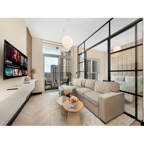 Stylish 1BR in Socio Pool, Cinema & Game Lounge