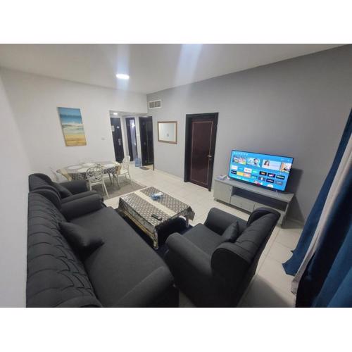 Stylish 1BR Walk to Beach