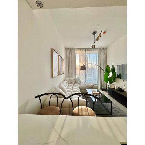 Stylish 1br With Garden View In Jvc