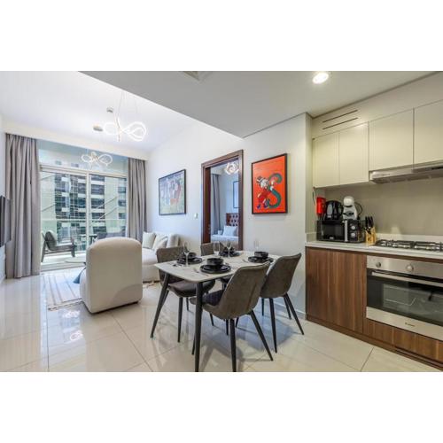 stylish 2 bedroom Apt in Business bay Dubai