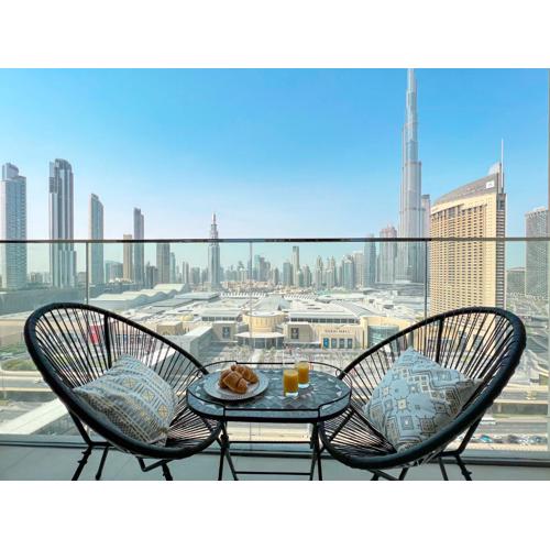 Stylish 2 Bedroom Dior-Inspired Apartment Connected to Dubai Mall