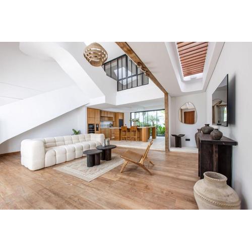 Stylish 2 bedroom Villa in Prime Location