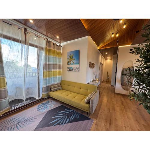 Stylish 2bedroom retreat with Pool & near Grand Baie