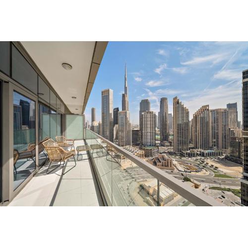 Stylish 2BR Apt in 5 Star Hotel with Burj Khalifa Views