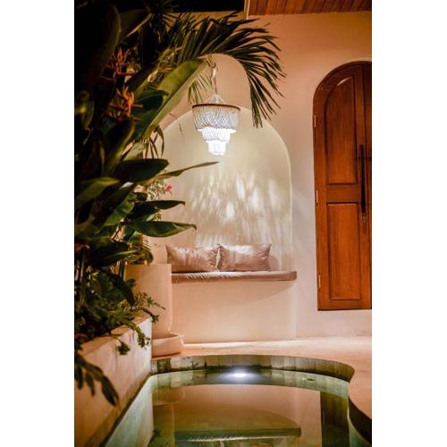 Stylish 2BR Villa few minutes to the beach