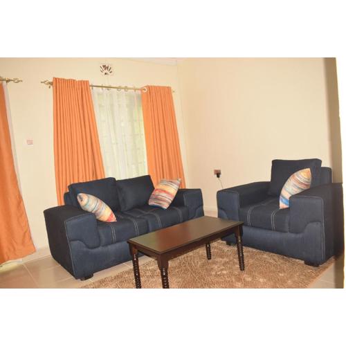 Stylish 2BR with Wi-Fi and secure parking