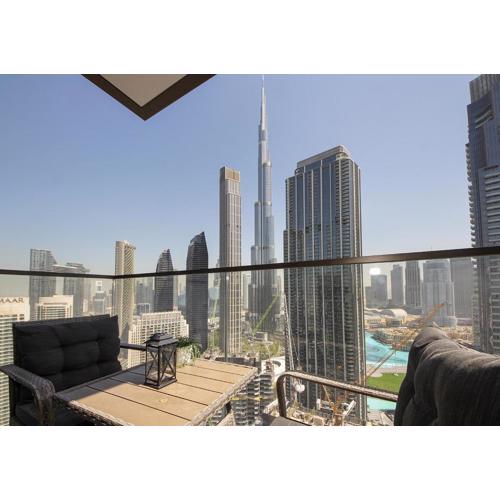 Stylish 3BR in BurjCrown Balcony & HighEnd Comfort