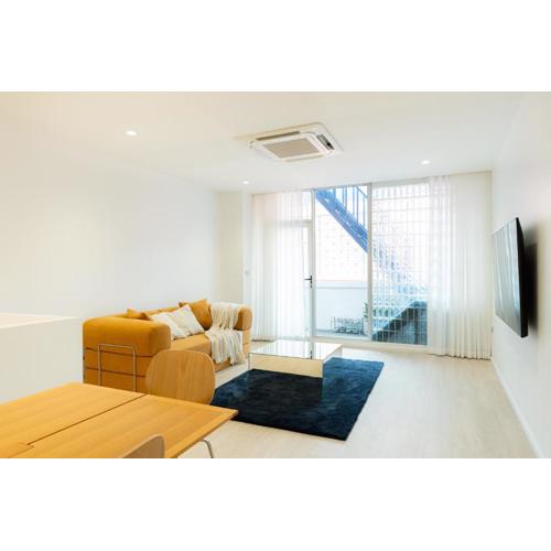 Stylish 3BR Penthouse in the Heart of Nimman 305sqm