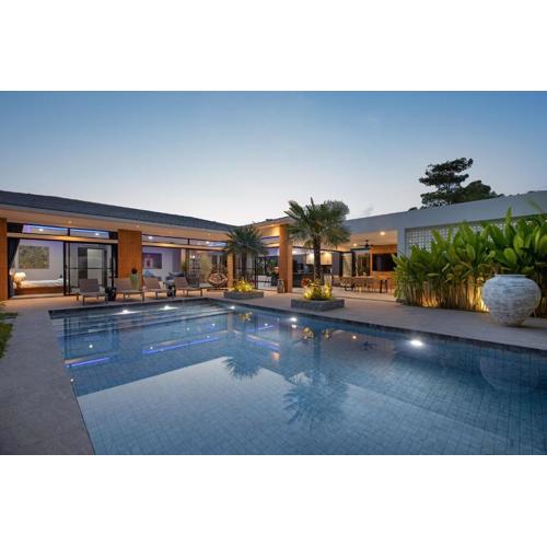 Stylish 4 bdrs new brand pool villa at Rawai kokmakham 1