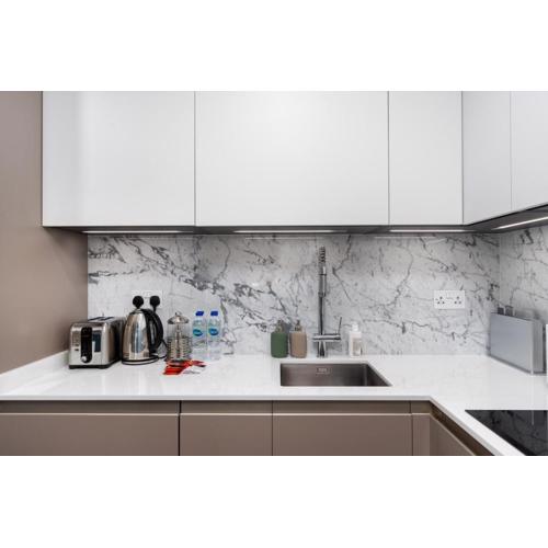 Stylish and Central 1 BD in Downtown Dubai