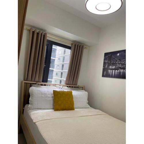 Stylish and Cozy Condo Near Mall of Asia