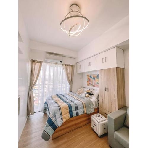 Stylish and Cozy Room at TheLoop Tower-25th Floor