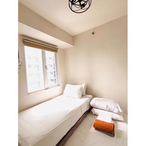 Stylish and Trendy - Comfy Room With a Pool View