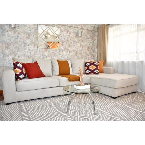 Stylish apartment around Yaya