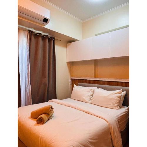 Stylish Bright Stay for Work or Leisure