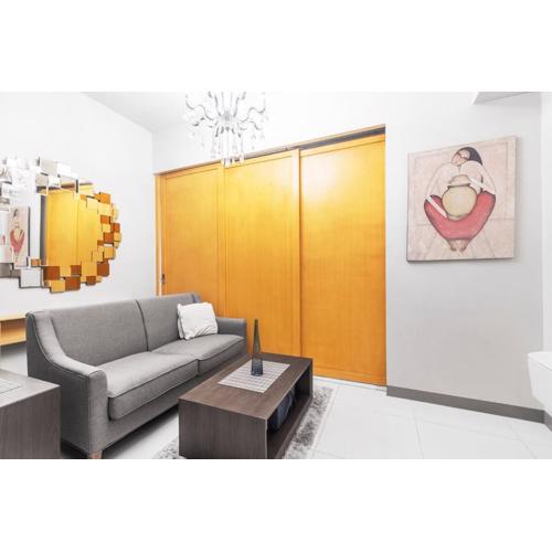 Stylish condo in BGC near Uptown mall and St Lukes