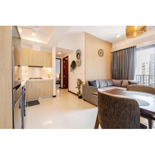 Stylish & Cozy High-Rise Colombo Retreat - SennRise