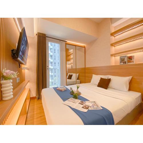 Stylish Designed Studio at Tokyo Riverside PIK 2 Apartment By Travelio