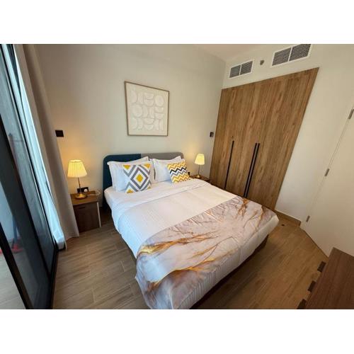 Stylish Jr 1BR on Maryah Island near Cleveland by Central Stay