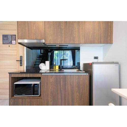 Stylish Loft at Utopia Nai Harn by Lofty