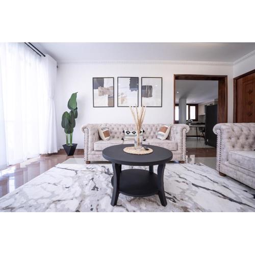 Stylish Luxury 2BR Condo in Kileleshwa