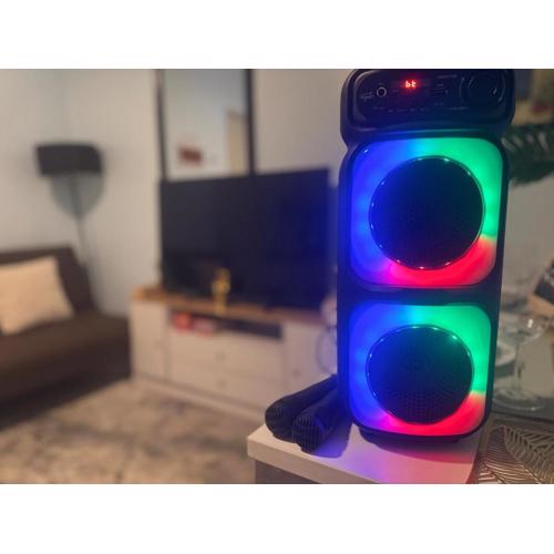 Stylish Makati 2BR Condo with KTV and Awesome Pools!