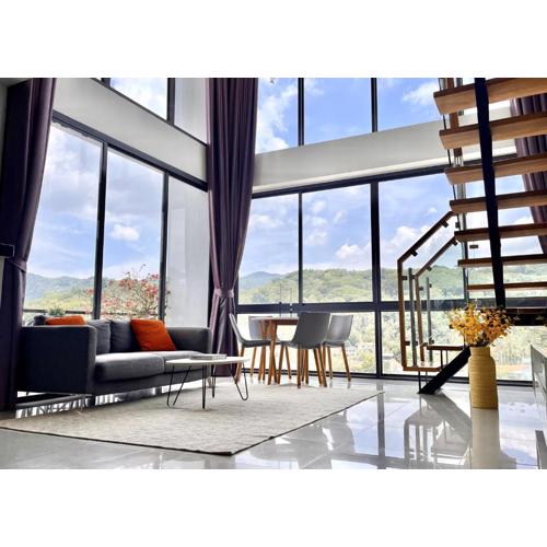 Stylish penthouse with panoramic views at Icon Park