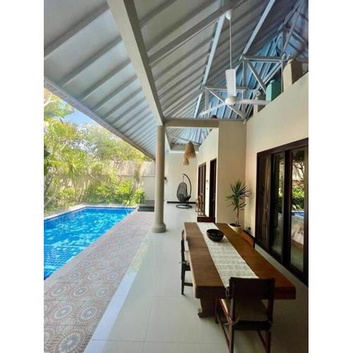 Stylish & quiet Seminyak pool villa