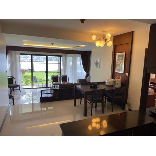 Stylish seaside Apartment on Laguna GOLF Course