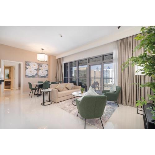 Stylish Stayz beautiful modern apartment with Burj Khalifa views