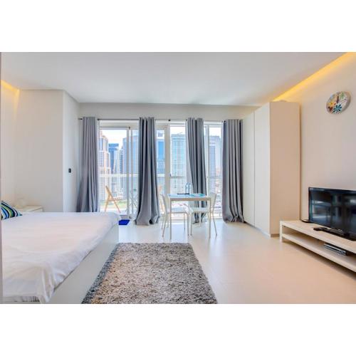 Stylish Studio in West Avenue Dubai Marina