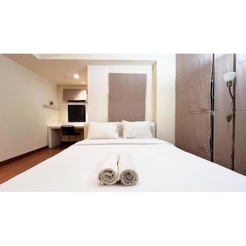 Stylish Studio Room at Apartment Vida View Makassar By Travelio