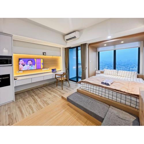 Stylish Studio SouthGate Apt with Pool, Gym, Netflix by 2ndHome