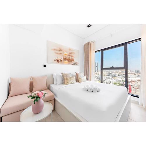 Stylish Studio with Gym and Pool