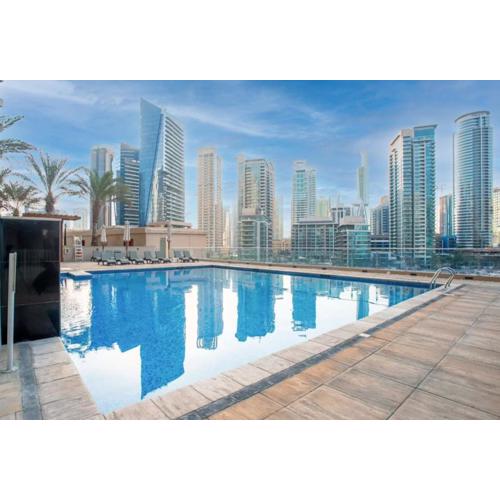 Stylish Upgraded 1 Bedroom Marina Escape