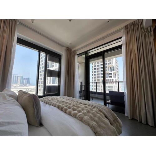 Stylish Waterfront 1BR on Al Reem Island