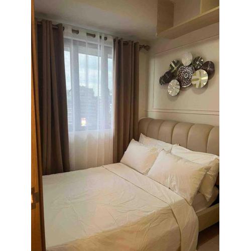 Stylist hideaway in d heart of MOA