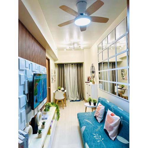 Stylist Luxe Condo near Mall of Asia - Shore 3