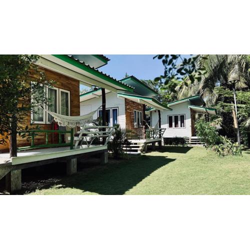 Suan Maprao Ko Kut Resort