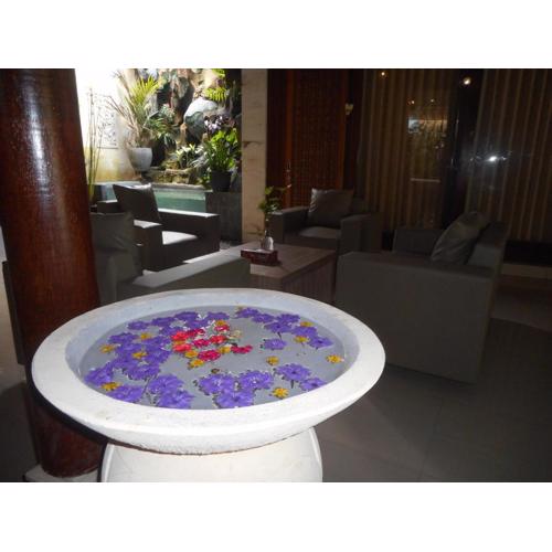 Suci Amerta Guest House