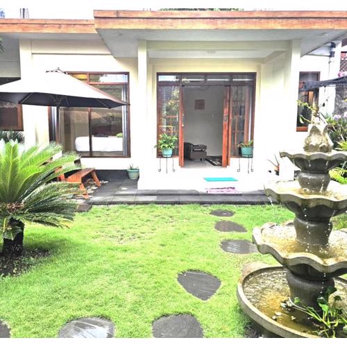 Suci's Friendly Garden Cottage